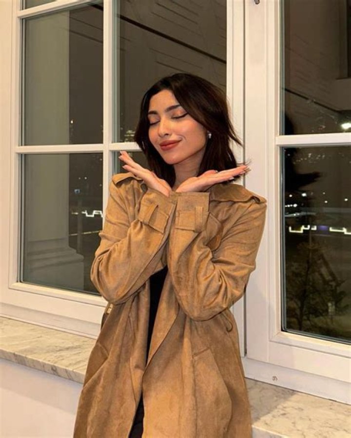 Amna Al Qubaisi's Height Explored