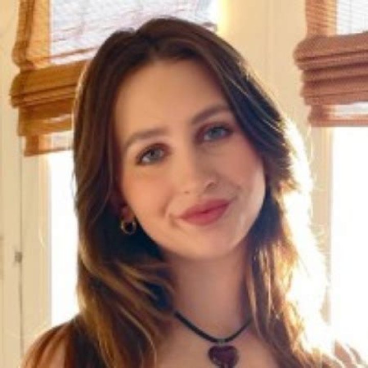 Unveiling The World Of Ava Elizabeth DeLonge: Creativity, Impact, And Beyond