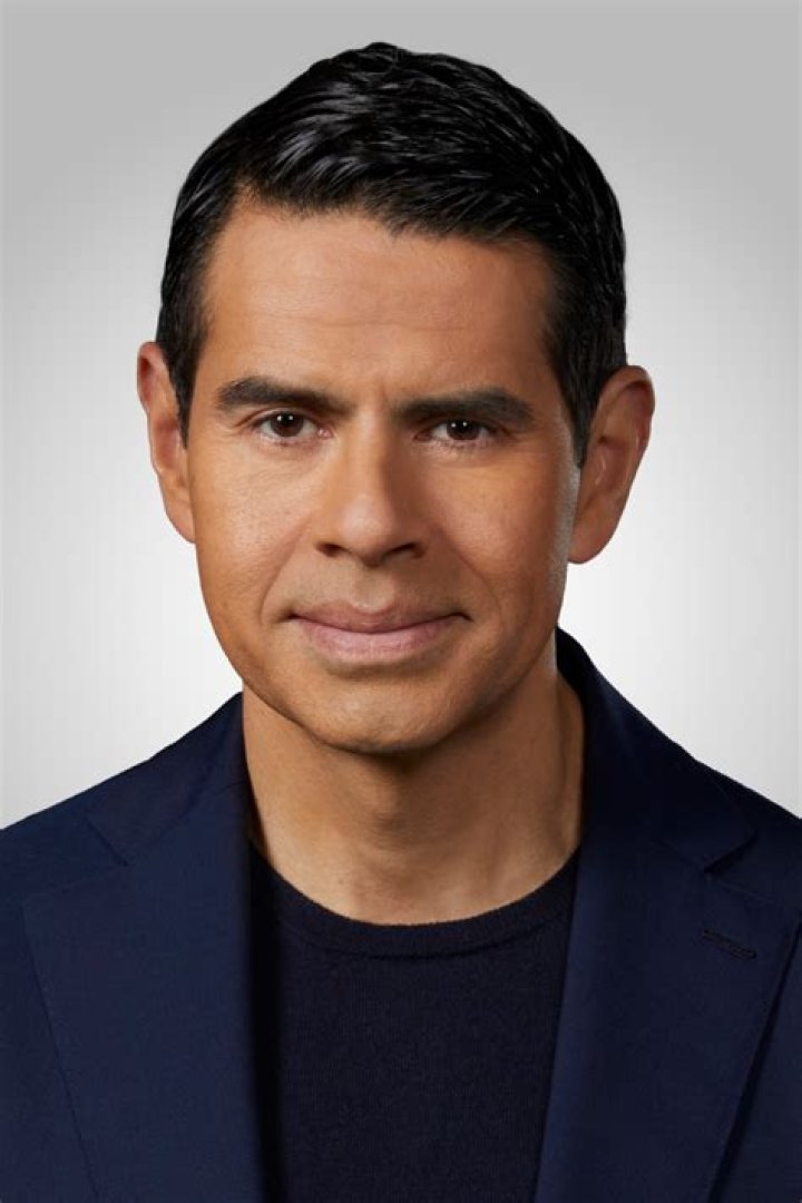 Uncover The Secrets Of Media Innovation With Cesar Conde