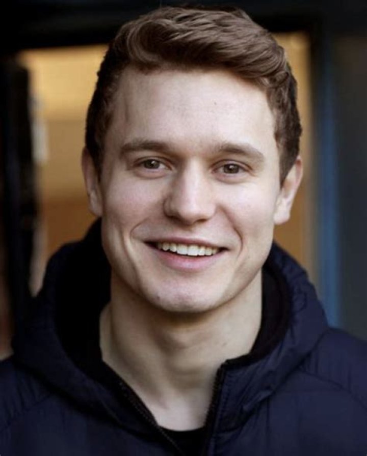 An Actor's Journey On Wikipedia