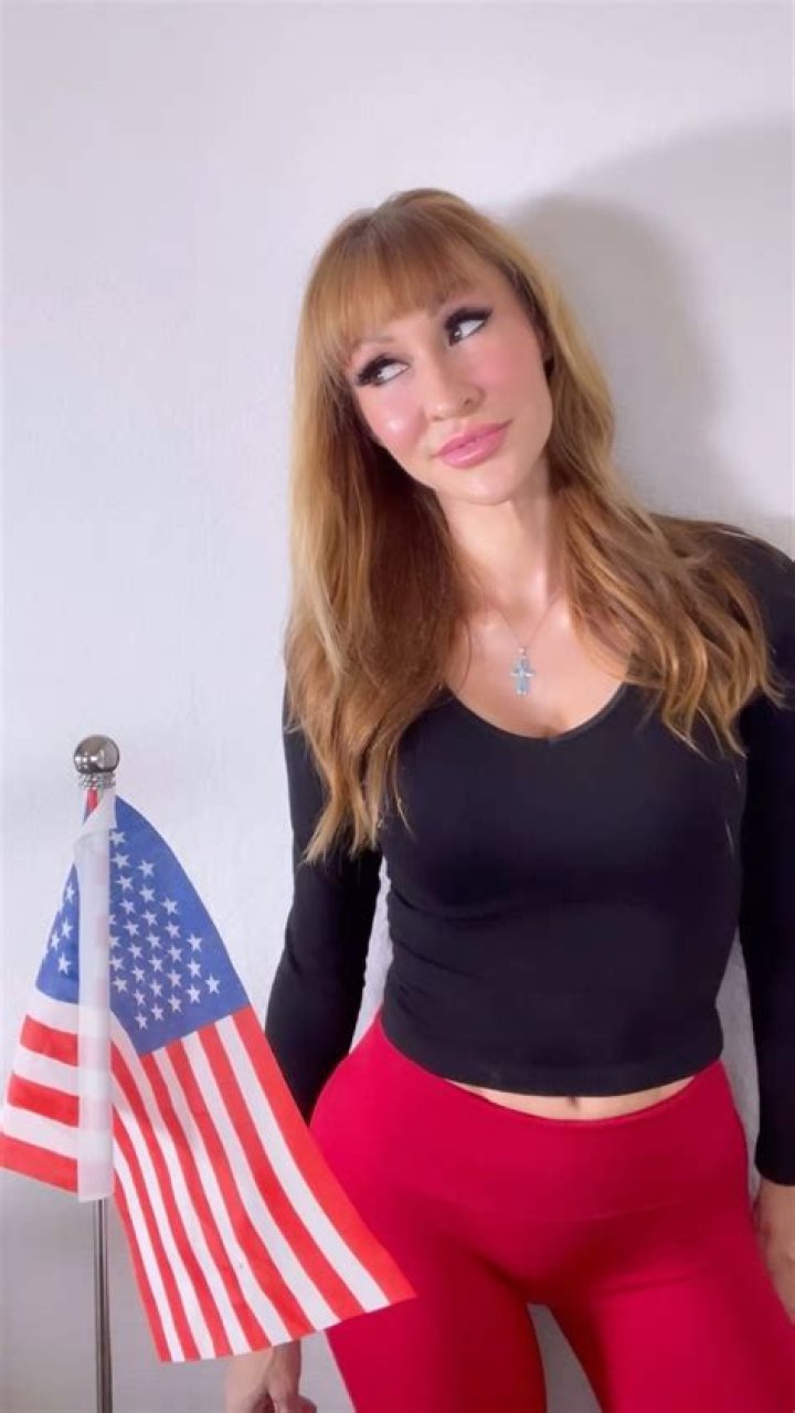 Discoveries And Insights Into Christina Loren's Age