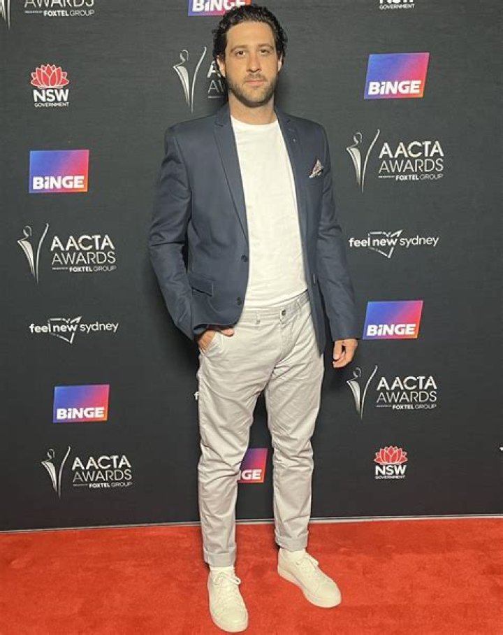 Dive Into The World Of Damien Strouthos