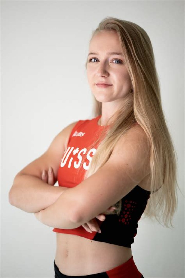 Uncover Surprising Truths Behind "How Tall Is Melissa Gutschmidt"