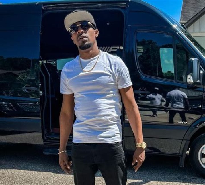 Unveiling The Enchanting World Of King George Singer: Discoveries And Insights Await