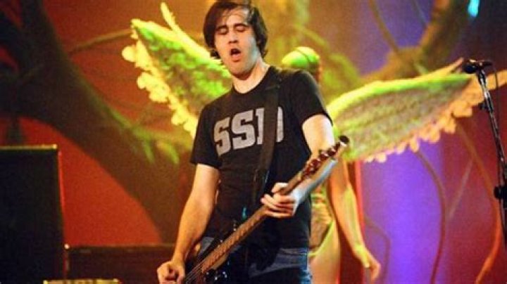 Unveiling Krist Novoselic's Net Worth: Discoveries And Insights