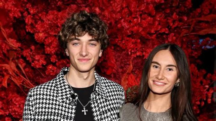 Robert Sheehan's Wife And The Power Of Compatibility