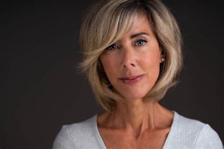 Discover Economic Truths: Stephanie Pomboy's Insights Revealed