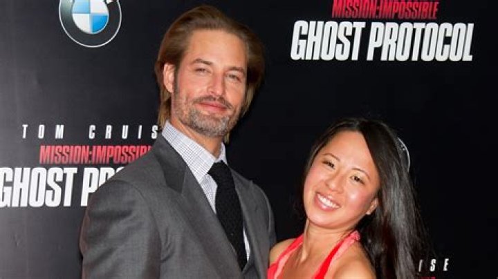Unveiling The Identity And Life Of Josh Holloway's Wife: Exclusive Insights
